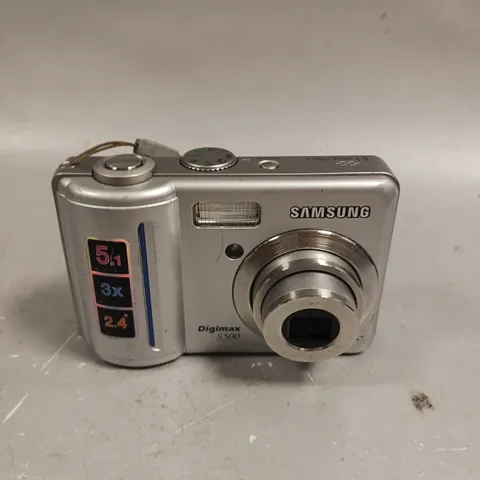 SAMSUNG DIGIMAX S500 DIGITAL CAMERA 