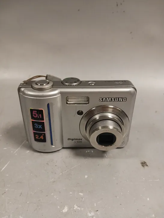 SAMSUNG DIGIMAX S500 DIGITAL CAMERA 