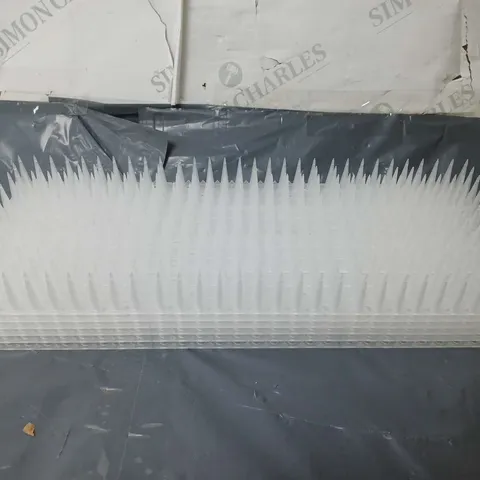 24 SPIKED WALL/FENCE TOPPERS IN CLEAR WHITE