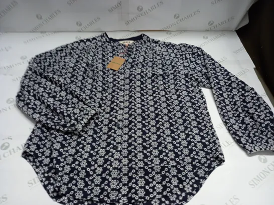 BODEN OVERSIZED BRODERIE SHIRT - UK 8