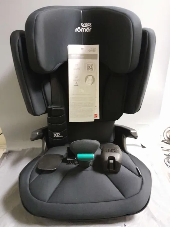 BOXED BRITAX ROMER KIDFIX I-SIZE CAR SEAT IN COSMOS BLACK FOR 3.5-12YRS