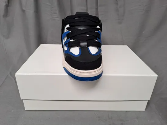 BOXED PAIR OF REPRESENT SHOES IN WHITE/BLACK/COBALT UK SIZE 7.5