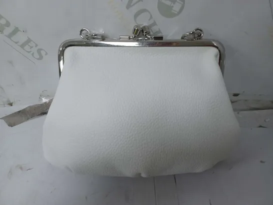 VIVIENNE WESTWOOD PURSE BAG IN WHITE