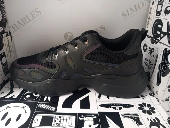 BRAND NEW BOXED PAIR OF KOI DUSTY BLACK RAINBOW MEN'S CADIAN TRAINERS SIZE 8