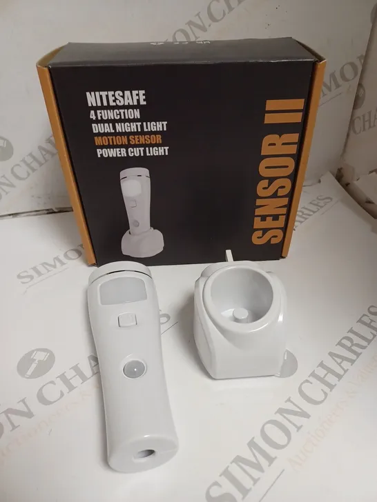 BOXED NITESAFE SENSOR II POWER CUT LIGHT 