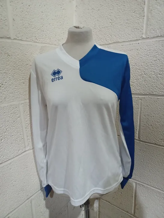 APPROXIMATELY 5 ASSORTED ERREA FOOTBALL TOP IN VARIOUS COLOURS AND SIZES 