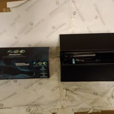 BOXED REVAMP PROGLOSS PERFECT BLOW DRY HAIRBRUSH