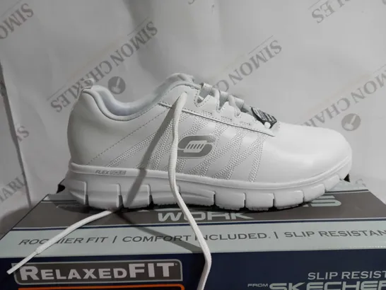 SKECHERS WORK SLIP RESISTANT WHITE SIZE 7