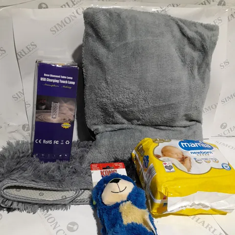 BOX OF APPROXIMATELY 10 ITEMS TO INCLUDE GREY MATTE, MAMIA NEWBORN NAPPIES, USB CHARGING TOUCH LAMP ETC