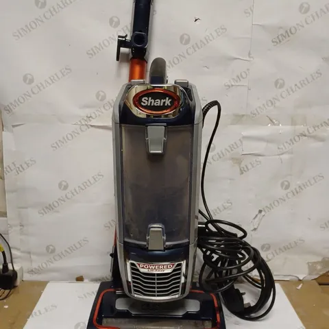 SHARK UPRIGHT VACUUM CLEANER