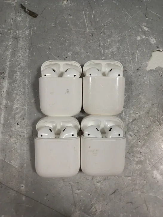 LOT OF 4 PAIRS OF APPLE AIRPODS IN WHITE