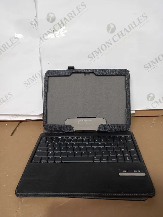 VENTURE CASE WITH BLUETOOTH KEYBOARD