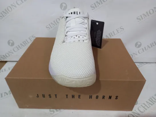 BOXED PAIR OF NOBULL SF TRAINERS IN WHITE UK SIZE 4.5