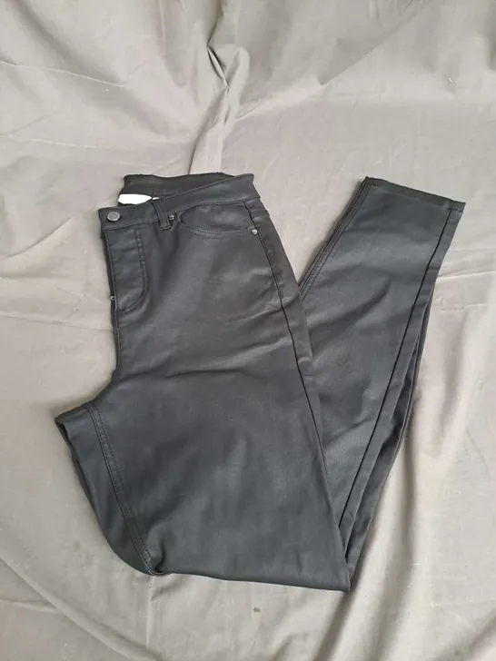 DANNII MINOGUE FAUX LEATHER JEANS IN BLACK SIZE 10