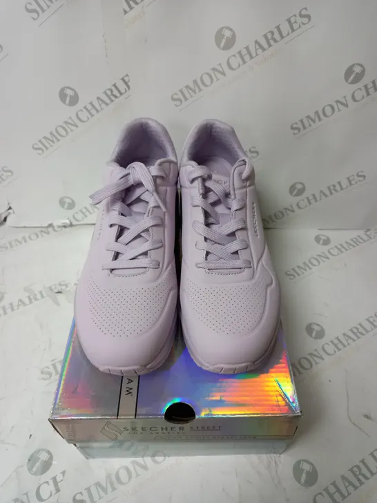 BOXED SKECHER STREET LOS ANGELES - PURPLE - SIZE 6