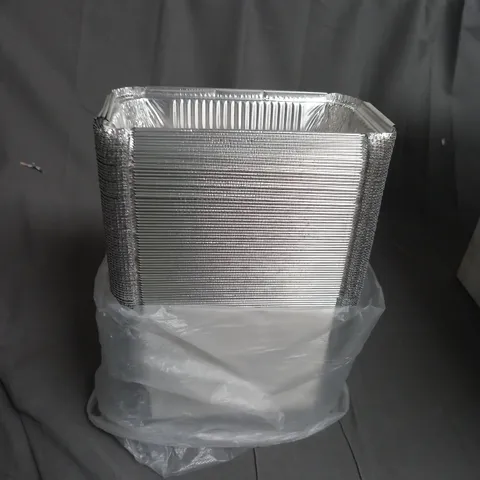 BOX OF APPROXIMATELY ALUMINUM FOIL CONTAINERS