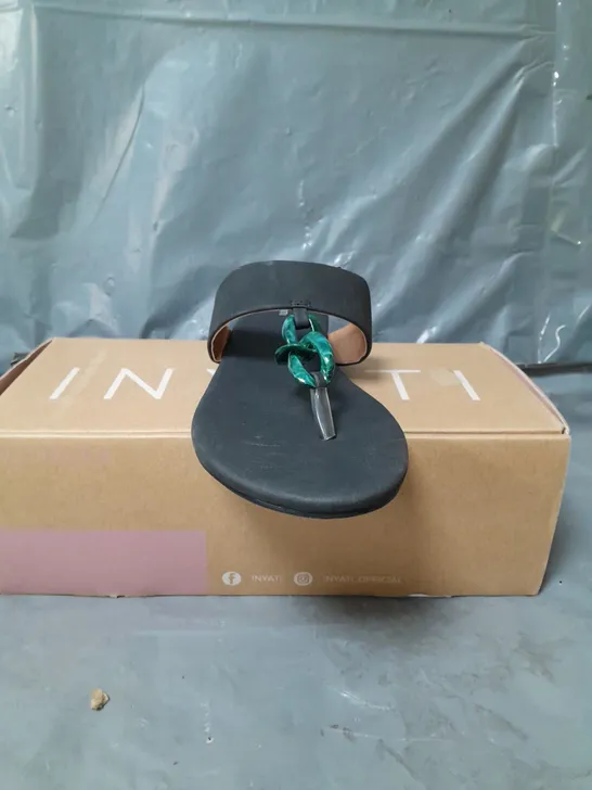 INYATI LADIES THONG SANDALS BLACK SIZE 6