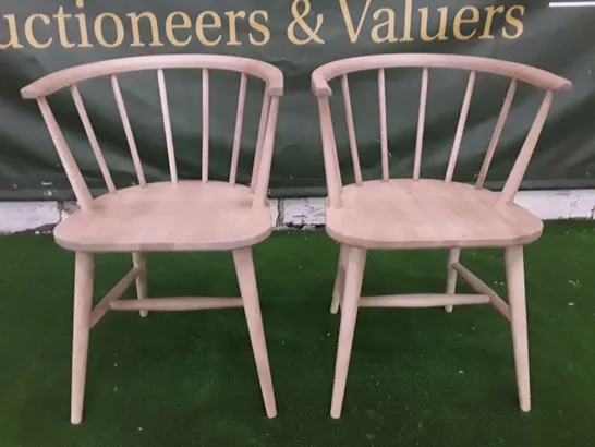 SET OF 2 OAK DINING CHAIRS