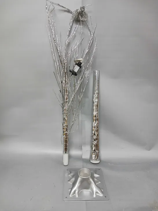 BOXED 5-FOOT PRE LIT SILVER CHRISTMAS TREE  RRP £49.99