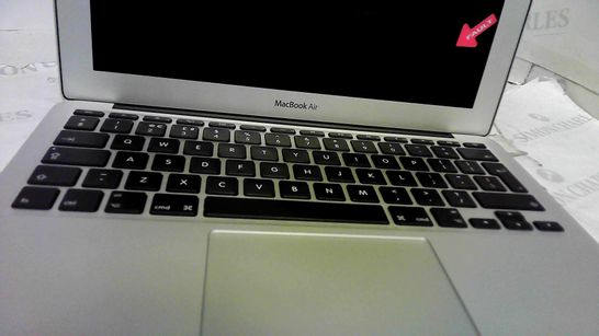 MACBOOK AIR CORE I5 1.4 11 INCH 2014 4GB