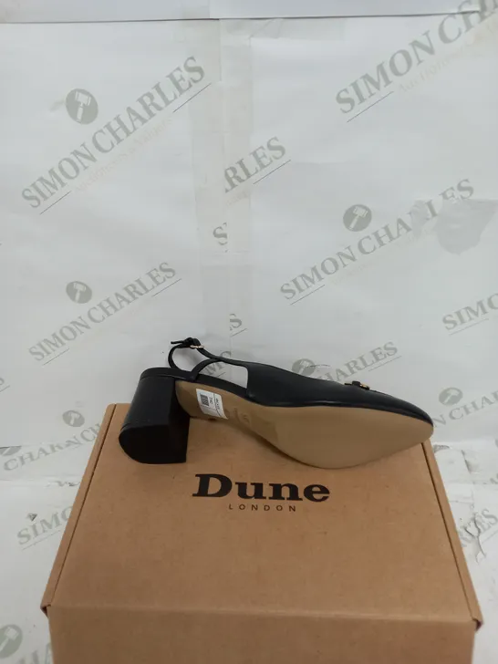 BOXED DUNE CASSIE BLACK LEATHER SNAFFLE OPEN COURT SIZE 7 