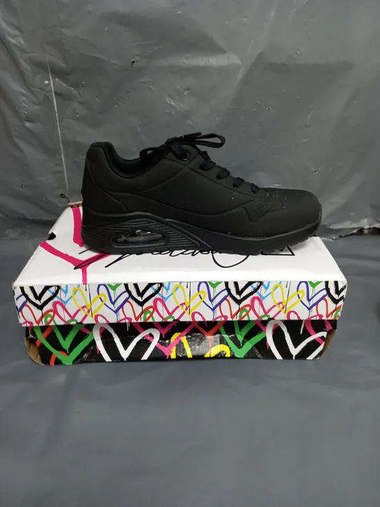 SKECHERS UNO HIGHLIGHT TRAINERS BLACK SIZE 6