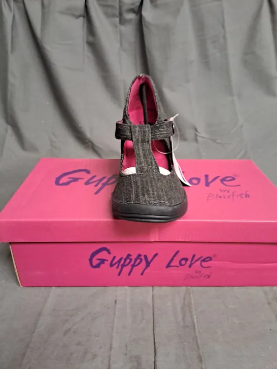 BOXED LOT OF 12 PAIRS OF LADIES WEDGE HEEL SHOES. VARIOUS SIZES