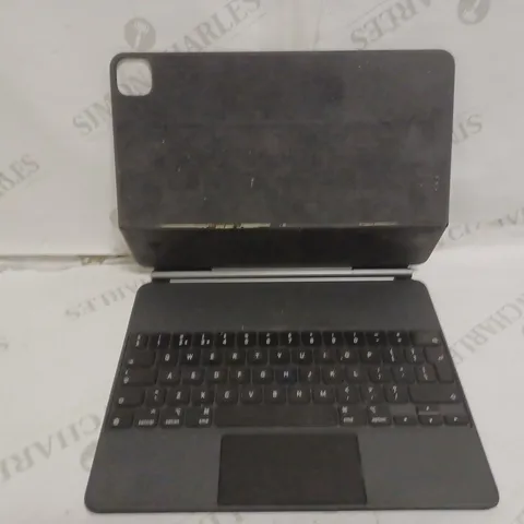 APPLE A1998 SMART KEYBOARD - BLACK