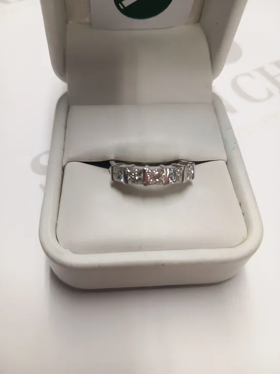 18CT WHITE GOLD FIE STONE HALF ETERNITY RING BAR SET WITH PRINCESS CUT DIAMONDS WEIGHING +1.61CT