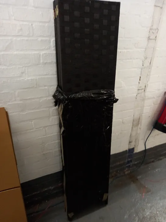 BLACK FOLDABLE ROOM DIVIDER / COLLECTION ONLY