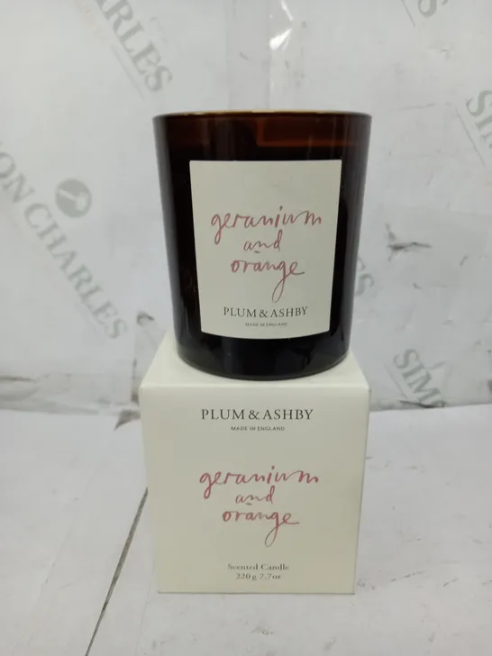 PLUM & ASHBY GERANIUM & ORANGE SCENTED CANDLE