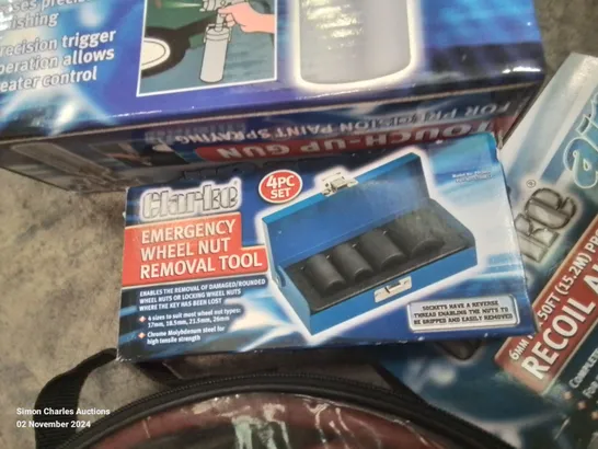 BOX CONTAINING MIXED TOOLS TO INCLUDE: 5LTR HAND SPRAYER, JUMP LEADS, EMERGENCY WHEEL NUT REMOVER, HEAT GUN, RECOIL AIR HOSES, EXTRA LONG HEX KEY SET, TOUCH UP GUN ETC.