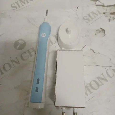 ORAL-B PRO 1 ELECTRIC TOOTHBRUSH