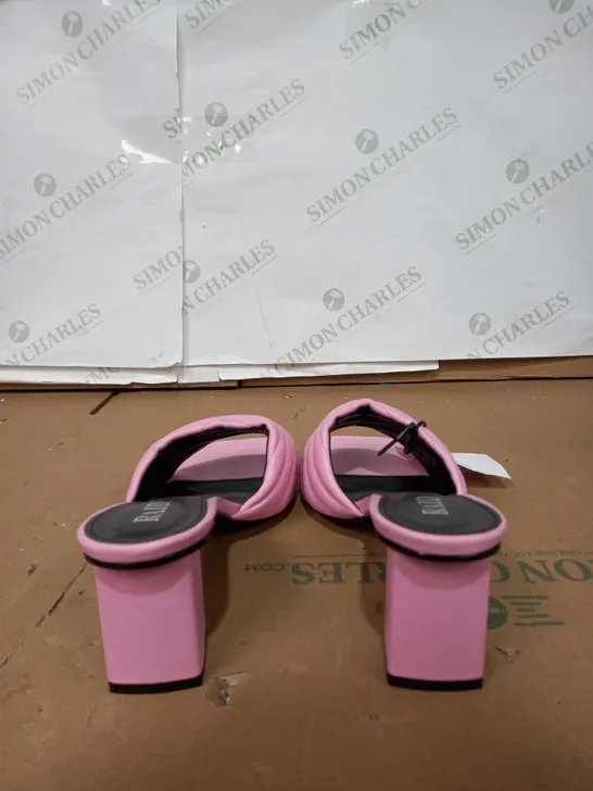 RAID PINK HEELS SIZE 9