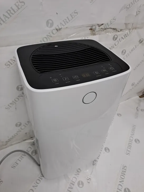 OUTLET 12L DEHUMIDIFIER WITH 2L WATER TANK AND TIMER