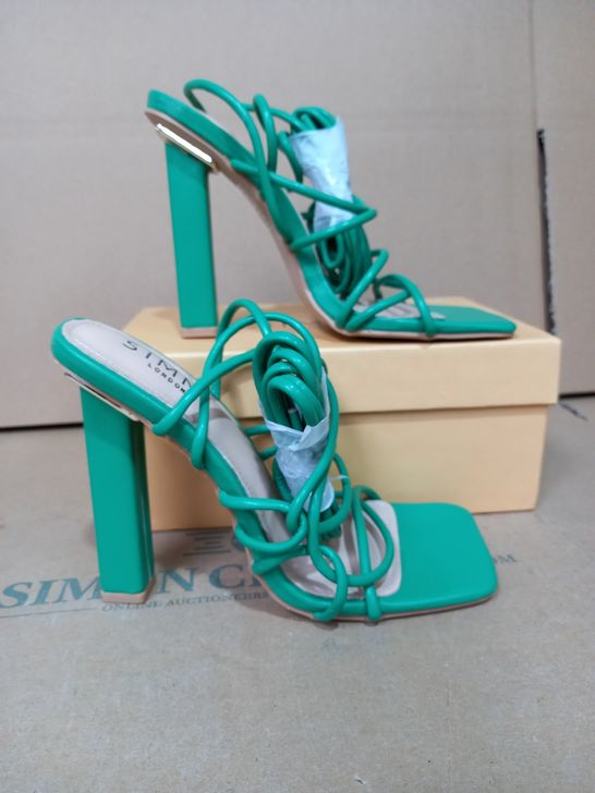 SMMIN FRANCES-STYLE SPAGHETTI STRAP STILETTOS IN GREEN, UK SIZE 4