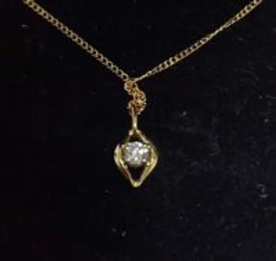 18CT YELLOW GOLD PENDANT ON CHAIN, SET WITH A NATURAL DIAMOND