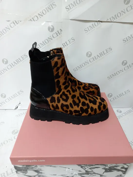 BOXED MODA IN PELLE GERRI EMBELLISHED SQUARE TOE CHELSEA BOOT - LEOPARD - SIZE 6