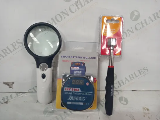 LOT OF APPROXIMATELY 15 ASSORTED HOUSEHOLD ITEMS TO INCLUDE HAND HELD MAGNIFIER, SMART BATTERY ISOLATOR, AMTECH MAGNETIC PICK UP TOOL, ETC