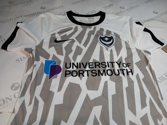 PORTSMOUTH FOOTBALL SHIRT IN WHITE - SMALL