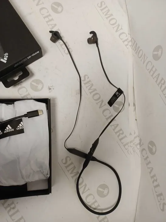 ADIDAS SPORT HEADPHONES RPD-01