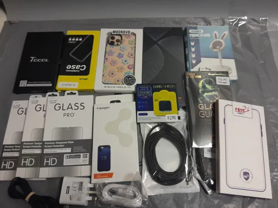 LOT OF ASSORTED MOBILE PHONE ACCESSORIES TO INCLUDE SCREEN PROTECTORS, CASES AND CHARGE CABLES