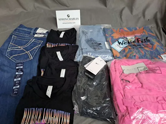 LOT OF APPROXIMATELY 20 ASSORTED CLOTHING ITEMS TO INCLUDE JOULES, PAUL SMITH, MINT VELVET AND WEIRD FISH - VARIOUS SIZES