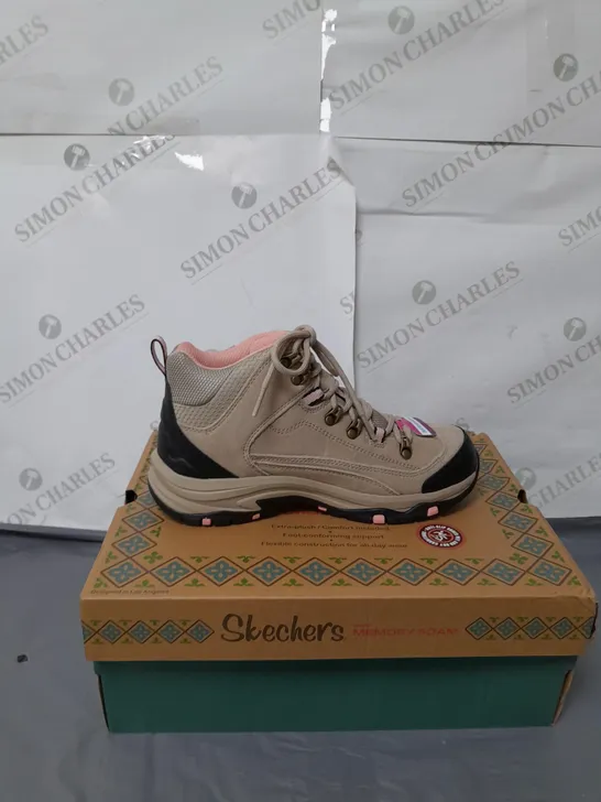 SKECHERS LADIES BEIGE WATERPROOF TRAINERS SIZE 4