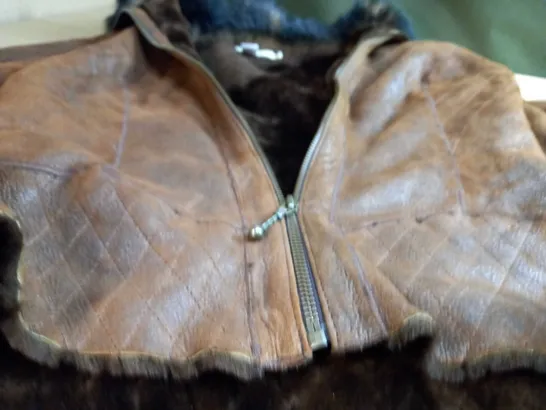 ELTIC SHEEPSKIN BROWN FAUX FURED WOMENS JACKET - SIZE 8