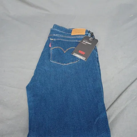 LEVIS STRAUSS 711 SKINNY JEANS SIZE W30 L30