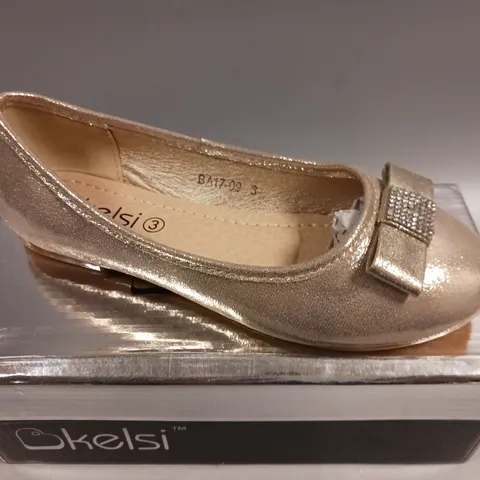 LOT OF 12 BOXED PAIRS OF KELSI BALLERINA SHOES IN GOLD - VARIOUS SIZES