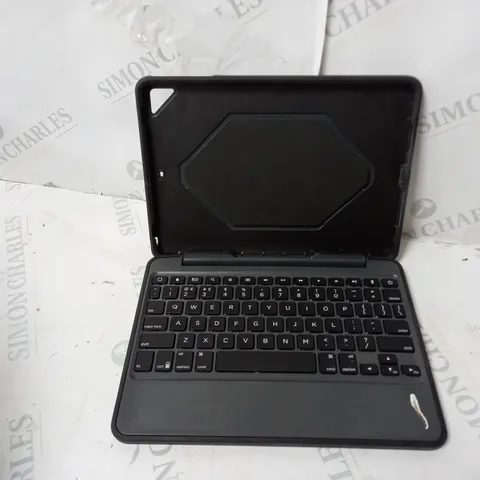 APPROXIMATELY 20 KEYBOARD TABLET CASES IN BLACK - COMPATIBLE MODEL UNSPECIFIED