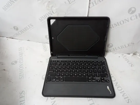 APPROXIMATELY 20 KEYBOARD TABLET CASES IN BLACK - COMPATIBLE MODEL UNSPECIFIED