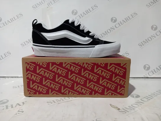 BOXED PAIR OF VANS KNU SKOOL SHOES IN BLACK/WHITE UK SIZE 4